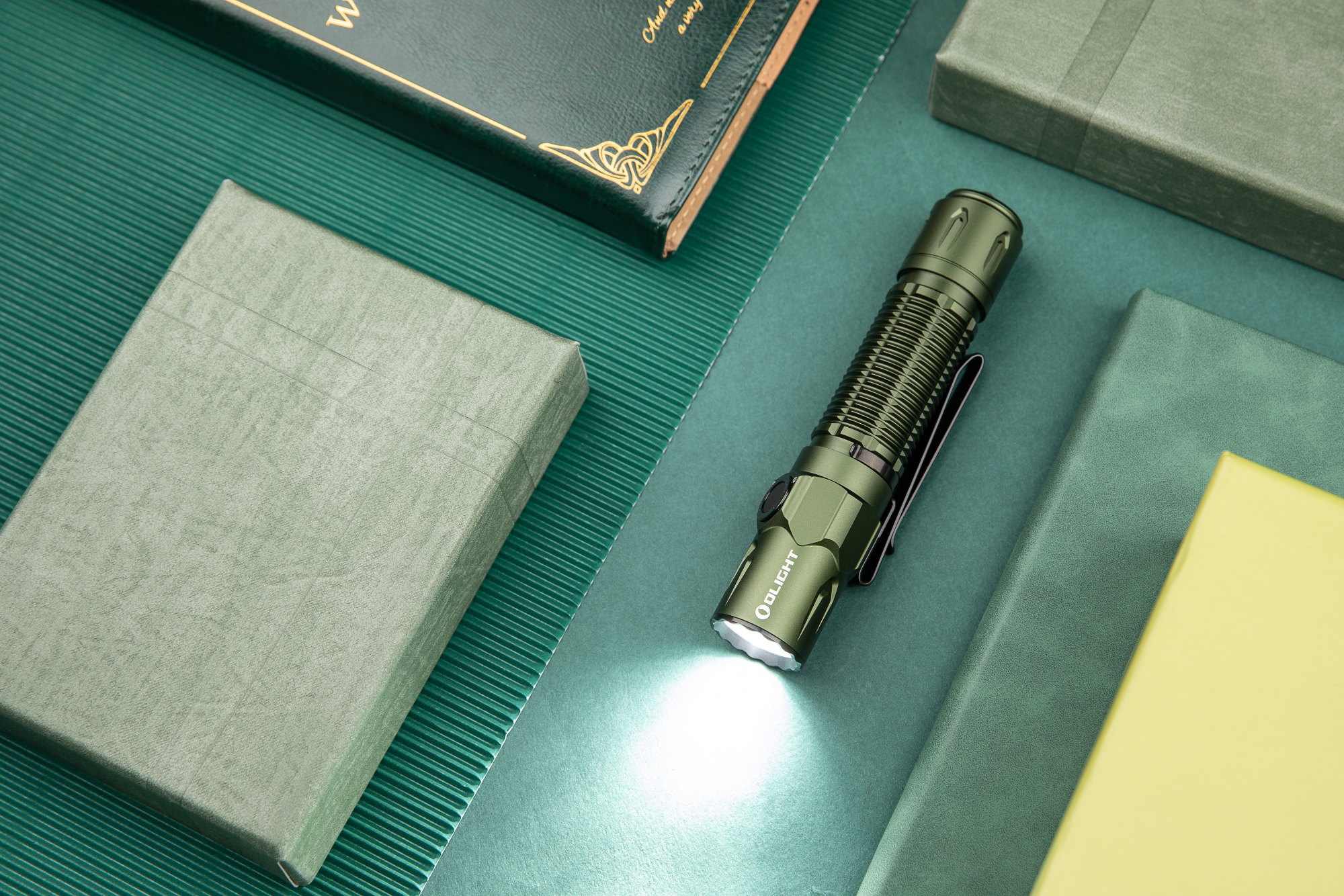 OLight Warrior 3S OD Green Professionelle Taktische LED Taschenlampe