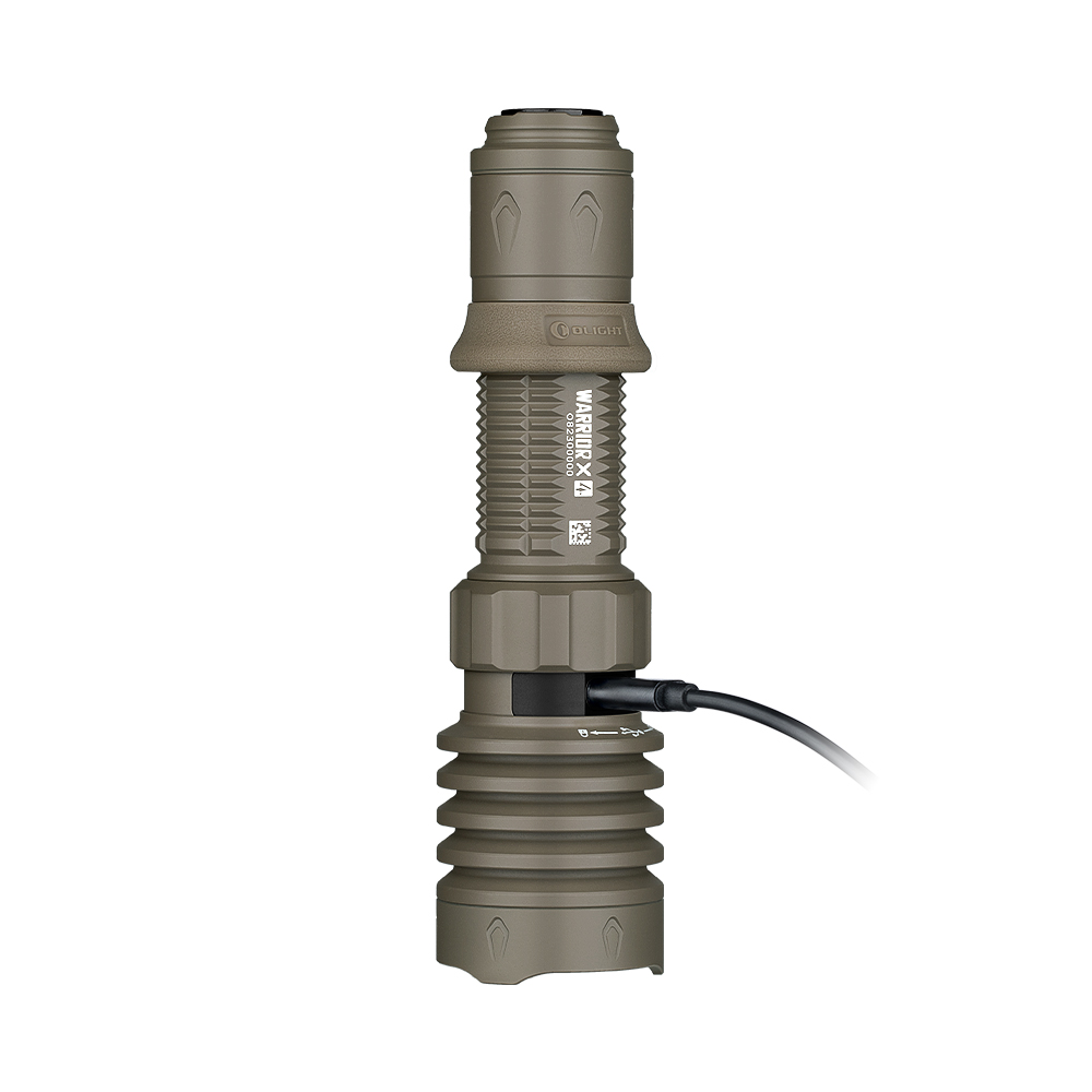 OLight Warrior X 4 Flat Dark Earth Professioneller Taktischer LED-Fernstrahler