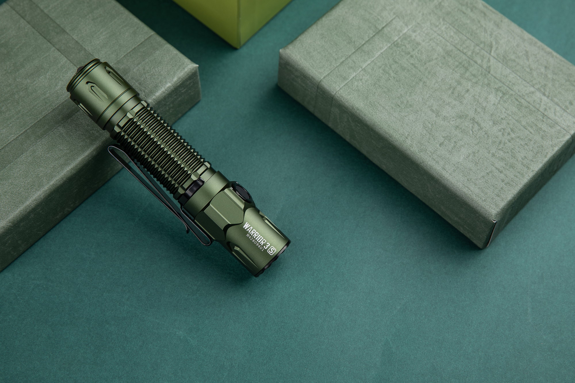 OLight Warrior 3S OD Green Professionelle Taktische LED Taschenlampe