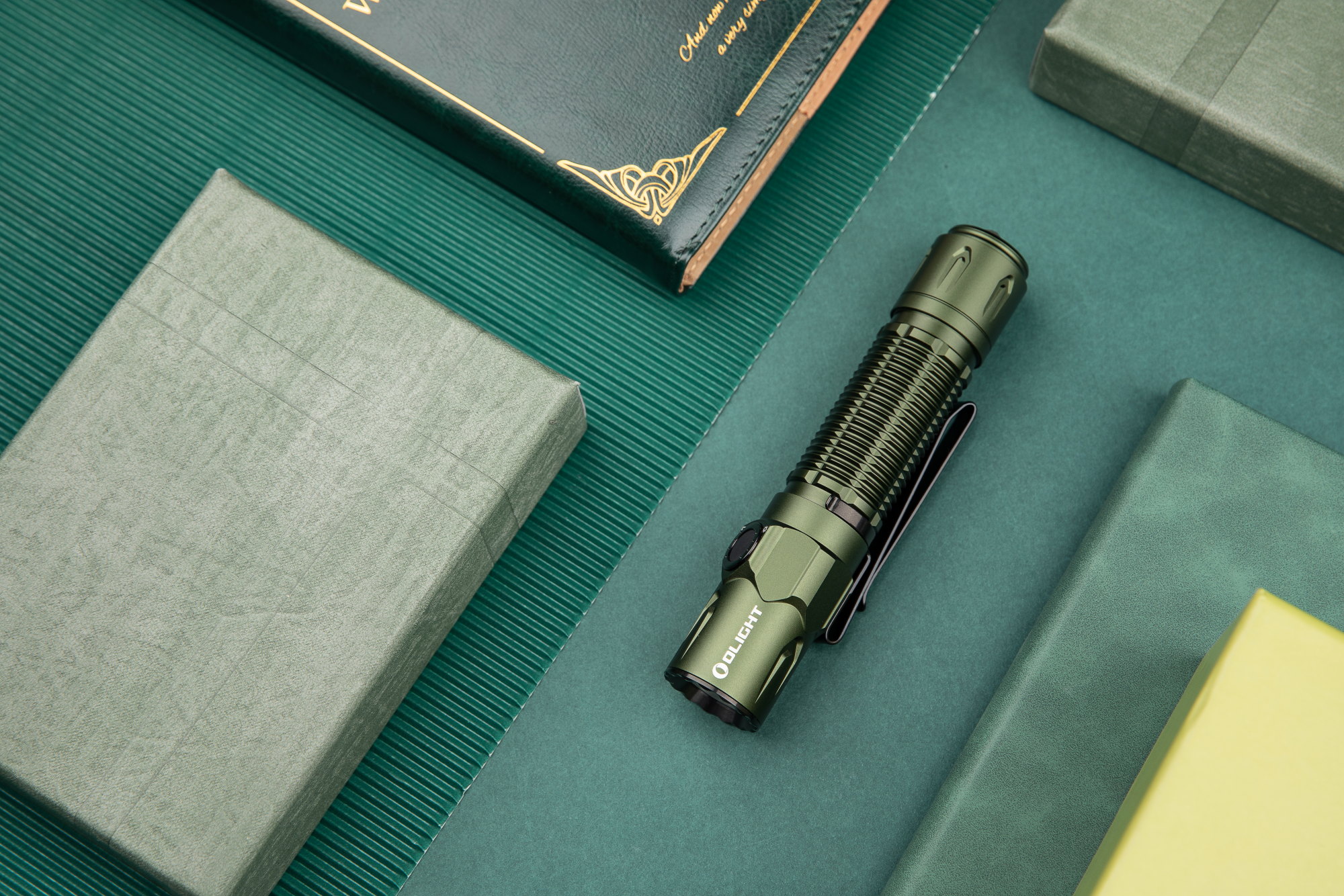 OLight Warrior 3S OD Green Professionelle Taktische LED Taschenlampe