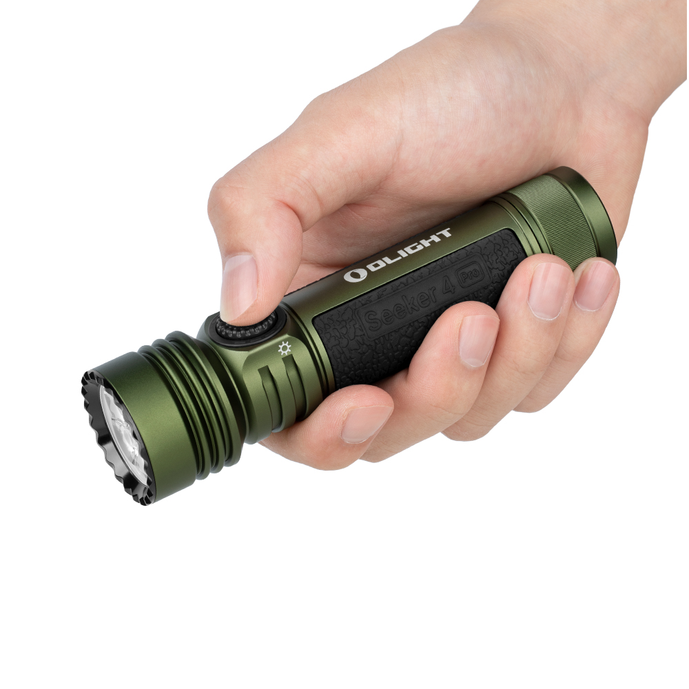 OLight Seeker 4 Pro Professionelle LED Taschenlampe in OD Green